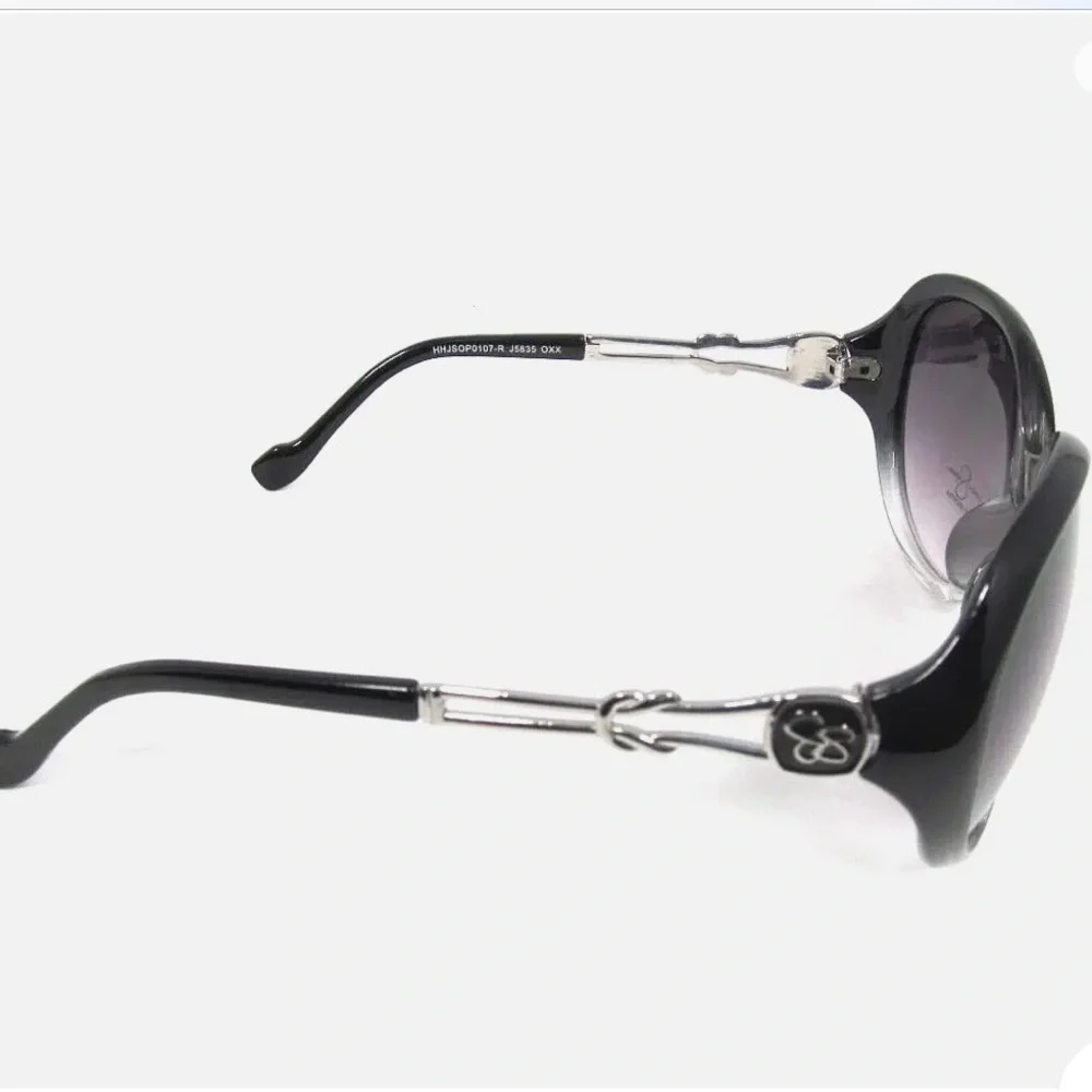 Jessica Simpson Black Oval Sunglasses